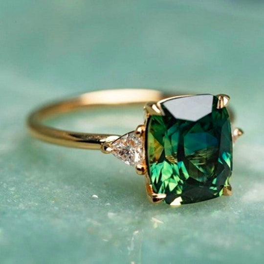 Quinty - Green Zirconia Ring in Gold