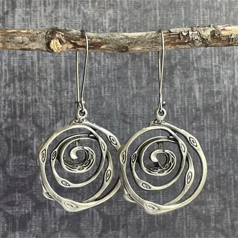 Megan - Vintage Maze Silver Earrings