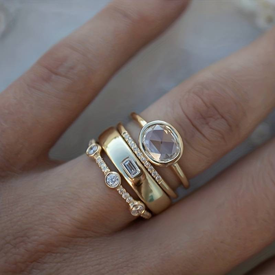 Lila - Vintage Gold & Zirconia Ring