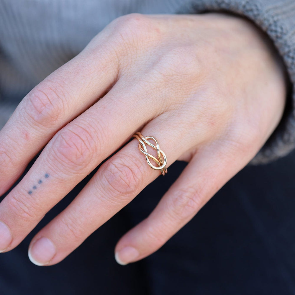 Aurora - Infinite Love Knot Ring