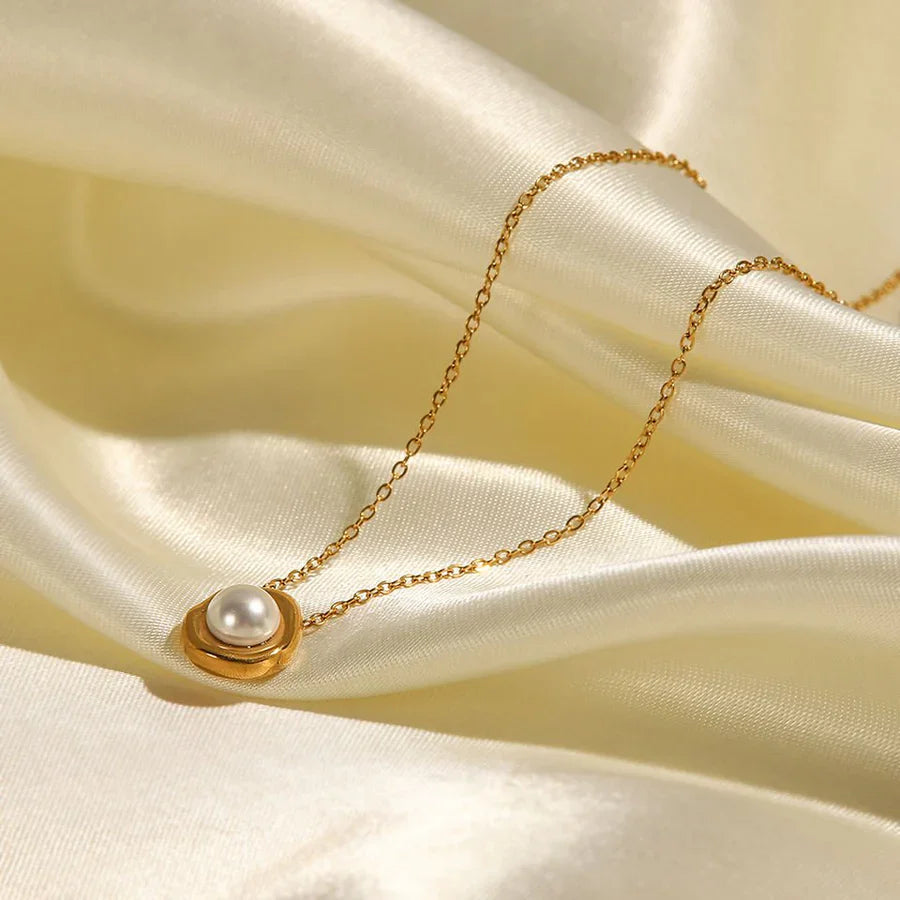 Hannah - Gold Plated Saltwater Pearl Necklace